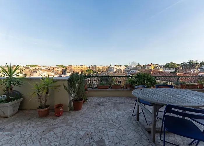 Aventino Terrace Ρώμη